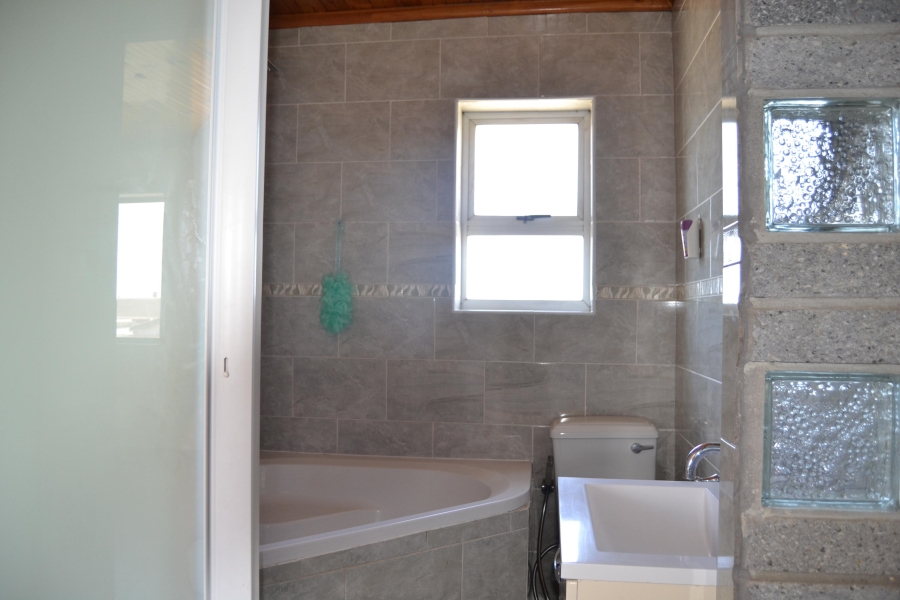 3 Bedroom Property for Sale in Seawinds Western Cape